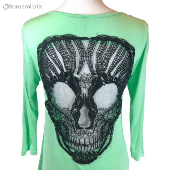 MODERN VINTAGE BOUTIQUE Boho Lace Skull Top small - Picture 9 of 9